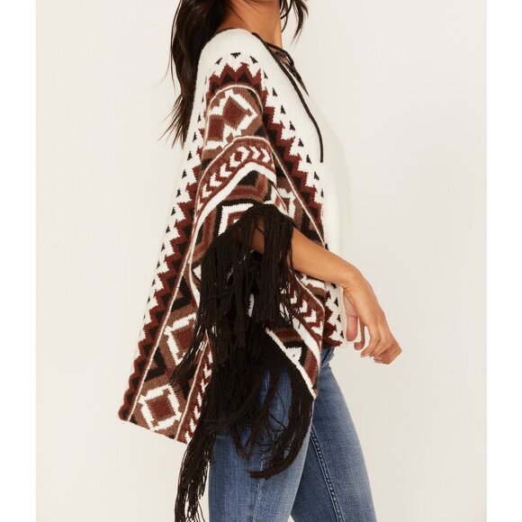 IDYLLWIND WOMEN'S SOUTHWESTERN KNIT PONCHO SWEATER - Picture 2 of 4